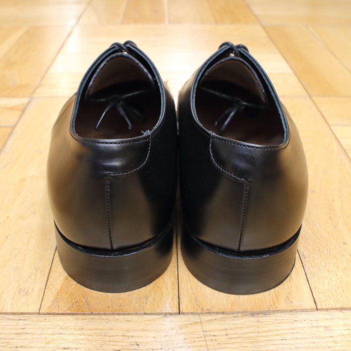 [CHEANEY] アストウェル パンチドキャップトゥ レザーソール：BLACK