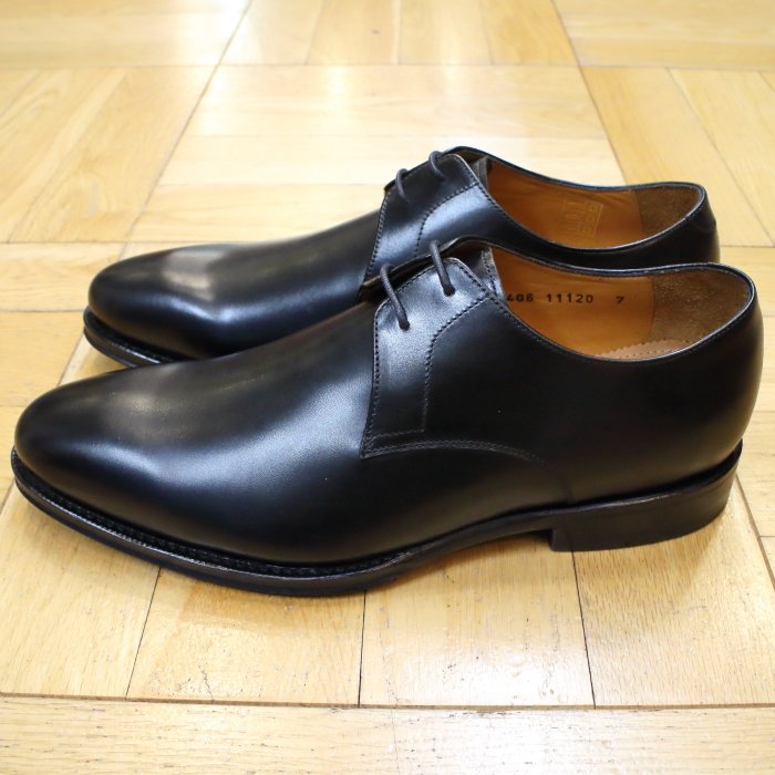 [Jalan Sriwijaya] 98406 プレーントゥ レザーソール：CALF BLACK