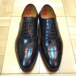 [Jalan Sriwijaya] 98409 クォーターブローグ レザーソール：CALF BLACK