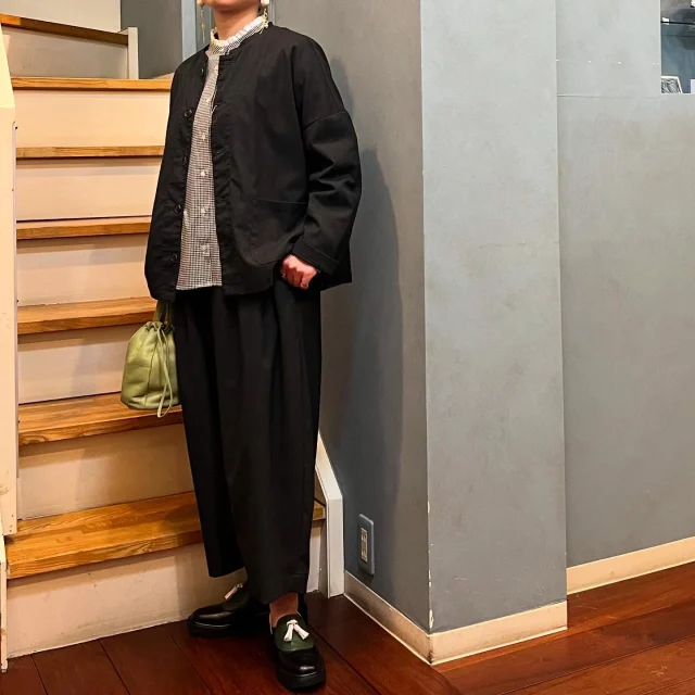 .
【NEW ARRIVAL】

▫️jacket&pants #harvesty

color.charcoal/black

¥17,600( tax in)
¥17,380( tax in)

▫️shirt #parkes

color.gingam

¥10,780( tax in)

ブラウスにするとフォーマルスタイルに！
カットソーでカジュアルに！
TPOに合わせた着回しができます◎
ジャケット&パンツで持っておくと便利です！

スタッフ154cm

📦WEB STORE OPEN🚚
春物続々入荷中🌸
セールアイテムは再値下げ！！
blessofbless.lifeの
プロフィールのURLからチェック📱

営業時間 
10:30-18:30
水曜定休日

#愛媛#松山#大街道#ehime#matsuyama#セレクトショップ#松山セレクトショップ#愛媛セレクトショップ#セレクトショップ松山#fudge#fudge部#lalabegin#cluel#今日のコーデ #大人コーデ#今日の服#blessofbless#ブレスオブブレス#outfit#ファッションコーデ#松山子供服#こどもふく#ootd#bless25ss#ハーベスティ#パークス