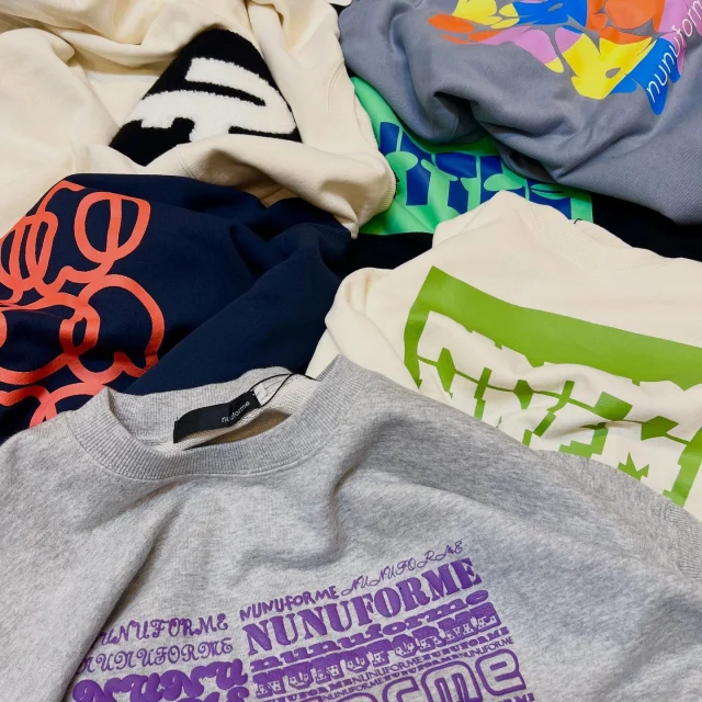 .
【NEW ARRIVAL】

_nunuforme_ 
__nunuforme__ 

ヌヌフォルムからスウェットが入荷しました♪
全て同じ形でプリントやワッペンなど
他とは被らないデザインが魅力です🪐🩶

毎年人気で、すぐ完売してしまいますので
気になった方はお早めにお越しください🙌

2-5P
145cm ¥8,250(tax in)
1(155cm) ¥12,100(tax in)

6・7P
145cm ¥8,690(tax in)
1(155cm) ¥13,200(tax in)

8・9・10P 145cm着用

11・12・13P 1(155cm)着用

スタッフ154cm

📦WEB STORE OPEN🚚
blessofbless.lifeの
プロフィールのURLからチェック📱

営業時間 
10:30-18:30
水曜定休日

#愛媛#松山#大街道#ehime#matsuyama#セレクトショップ#松山セレクトショップ#愛媛セレクトショップ#セレクトショップ松山#fudge#fudge部#lalabegin#cluel#今日のコーデ #大人コーデ#今日の服#blessofbless#ブレスオブブレス#outfit#ファッションコーデ#ootd#bless25aw