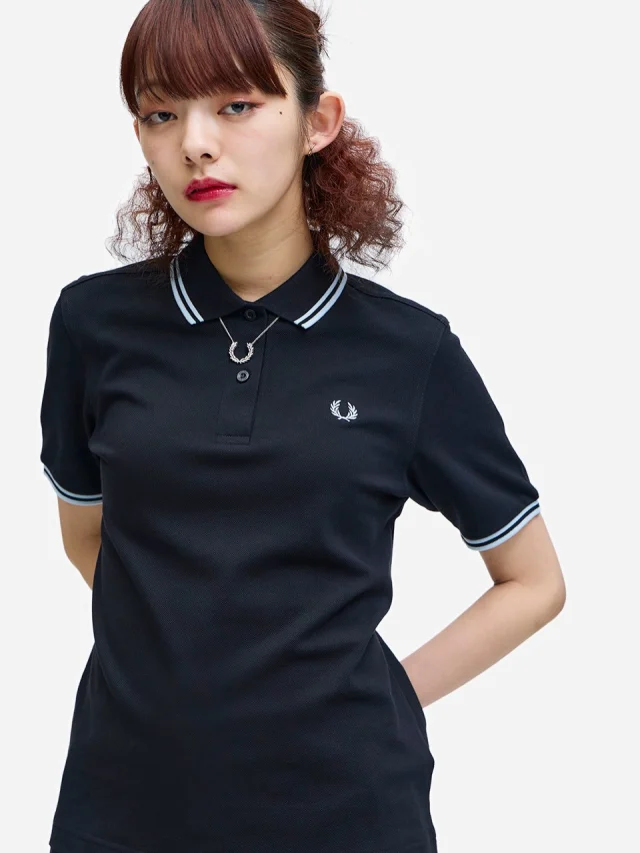 .
【NEW ARRIVAL】

#フレッドペリー

▫️The Fred Perry Shirt  G3600

size.10・12

¥14,300(tax in)

半袖ポロシャツのレディースデザイン。
身幅広めで丈が長すぎないので
M3600でインして着るのが苦手な方は
こちらがオススメです☝️✨

是非店頭でお試しください♪

📦WEB STORE OPEN🚚
blessofbless.lifeの
プロフィールのURLからチェック📱
🌷初回ご購入限定🌷
¥1000割引クーポン配布【blesslife】

営業時間 
10:30-18:30
水曜定休日

#松山セレクトショップ
#blessofbless
#bless26ss
#fredperry